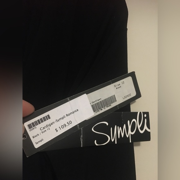 Black Simpli Top Size 12 - Picture 5 of 11